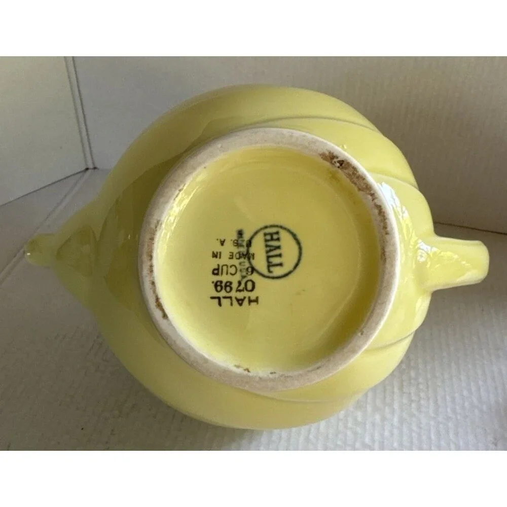 Vintage HALL China PARADE Style Yellow Teapot Gold Acorns & Leaves 0799 (6 cup)
